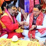 मुख्यमंत्री पुष्कर सिंह धामी ने रुड़की में मां गंगा आरती का किया शुभारंभ