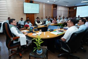 राज्य के श्रमिकों का हित सरकार की शीर्ष&hellip;