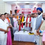 मुख्यमंत्री धामी ने नव नियुक्त दायित्वधारियों के साथ किया संवाद