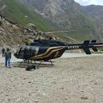 बदरीनाथ धाम में हेलीकॉप्टर हादसा होते – होते बचा