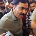 उत्तराखंड आयुर्वेद विश्वविद्यालय में BAMS के छात्रों का हंगामा,कुलसचिव का घेराव कर किया प्रदर्शन, ये है मांग