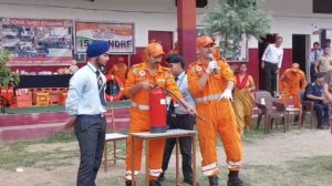 महर्षि घोष इंटर कॉलेज में छात्रों को आपदा&hellip;