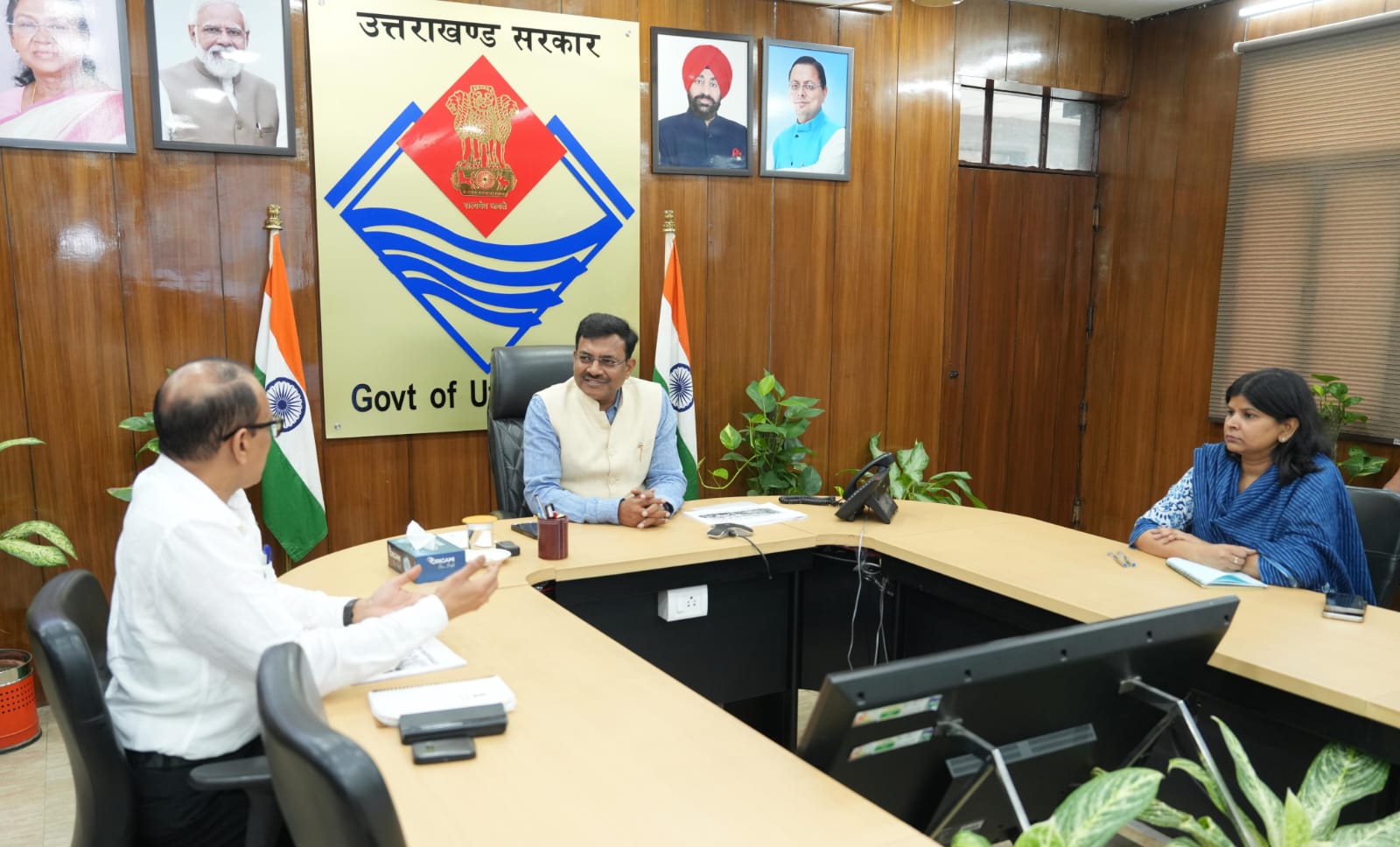 मुख्य सचिव ने सचिवालय में…