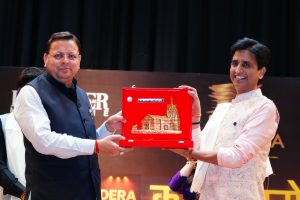 सीएम पुष्कर सिंह धामी ने उत्कृष्ट साहित्यकारों को&hellip;