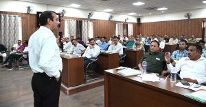 त्रिस्तरीय पंचायत चुनाव की घोषणा के बाद जिला&hellip;