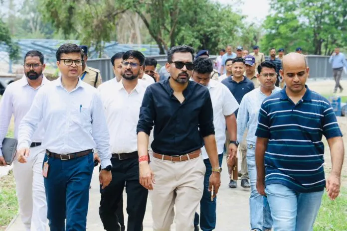 ग्राउंड जीरो पर उतरे DM : राष्ट्रपति दौरे…