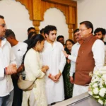 नम आंखों से जसपाल राणा को अंतिम विदाई, श्रद्धांजलि देते वक्त रो पड़ीं मनु भाकर; सीएम धामी समेत कई दिग्गज पहुंचे