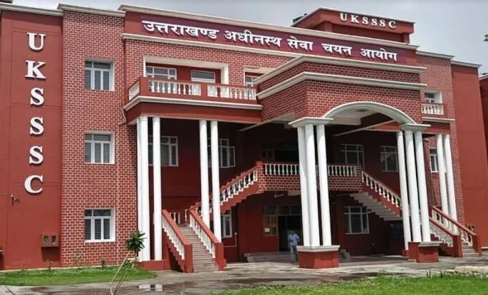 बिग ब्रेकिंग: UKSSSC की स्नातक स्तरीय परीक्षा संपन्न, 72.62% अभ्यर्थियों ने किया प्रतिभाग।